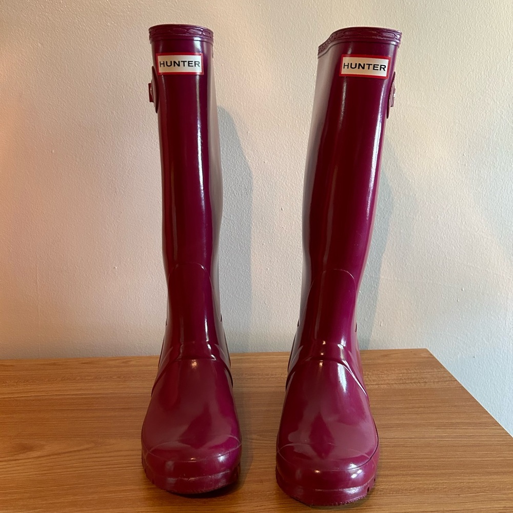 Hunter Women’s Original Tall Rain Boots - Pink - US W7 M6